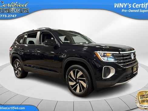 Used 2025 Volkswagen Atlas SE image 3