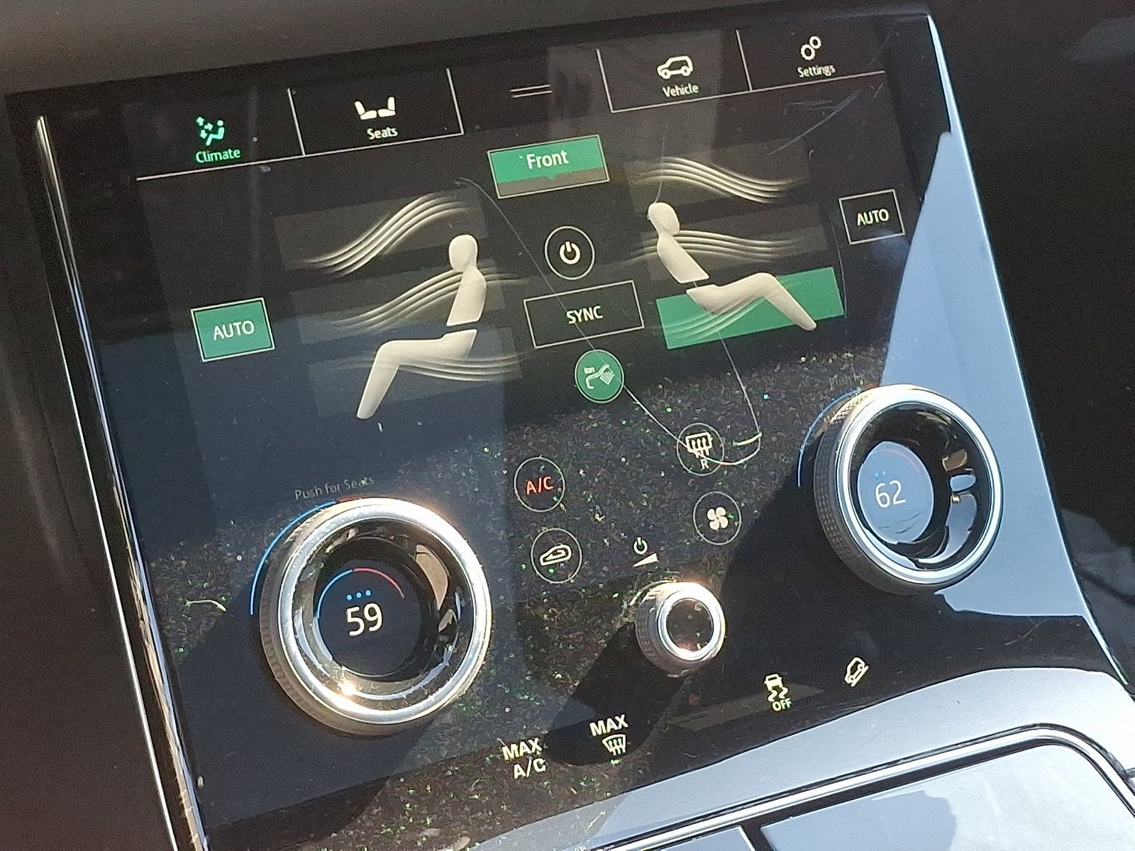Used 2018 Land Rover Range Rover Velar R-Dynamic HSE AWD/4WD image 16