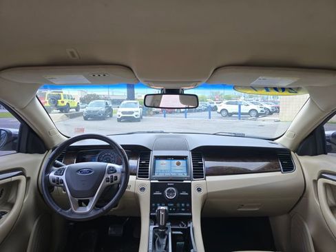 Used 2017 Ford Taurus Limited AWD/4WD image 15