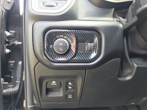 Used 2020 RAM 1500 Big Horn RWD image 19
