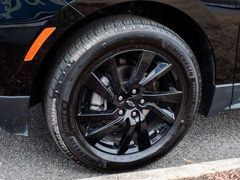 Used 2024 Chevrolet Equinox LS w/ LS Convenience Package image 5