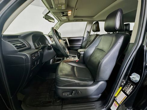 Used 2016 Toyota 4Runner Limited image 13