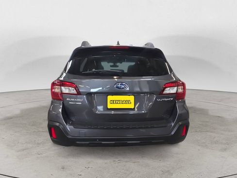Used 2018 Subaru Outback 2.5i Limited AWD/4WD image 6