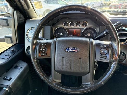 Used 2011 Ford F250 Lariat image 22