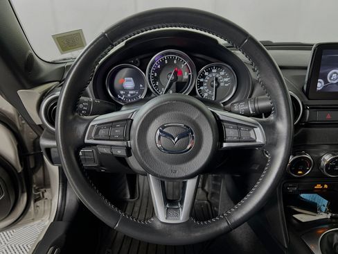 Used 2022 MAZDA MX-5 Miata RF Grand Touring w/ Weather Package RWD image 12