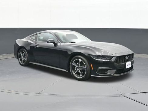 Used 2025 Ford Mustang Premium image 20