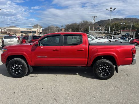 Used 2022 Toyota Tacoma SR5 image 6