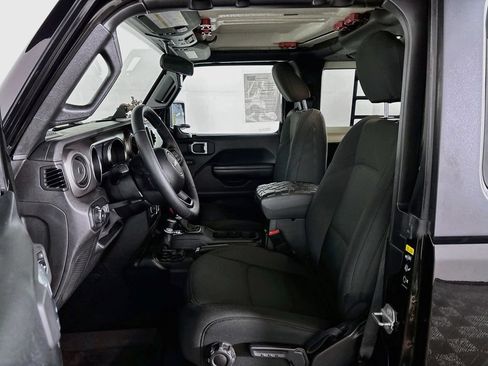 Used 2020 Jeep Wrangler Sport AWD/4WD image 11