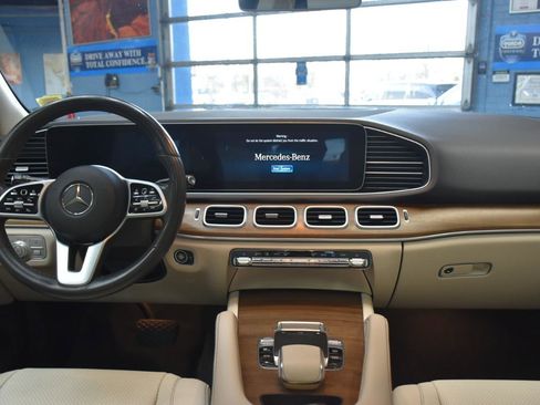 Used 2020 Mercedes-Benz GLE 350 4MATIC w/ 3rd Row Seat Package image 26