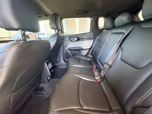 Used 2025 Jeep Compass Limited AWD/4WD image 29