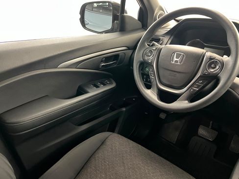 Used 2023 Honda Ridgeline Sport image 12