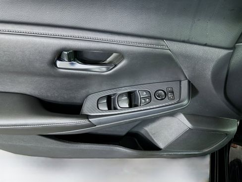 Used 2024 Nissan Sentra SV image 15