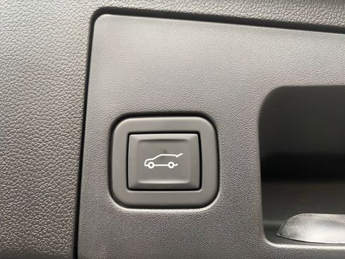 Used 2024 Cadillac XT4 Premium Luxury w/ Active Safety Package image 13