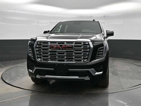 New 2026 GMC Yukon XL Denali w/ Denali Reserve Package image 3