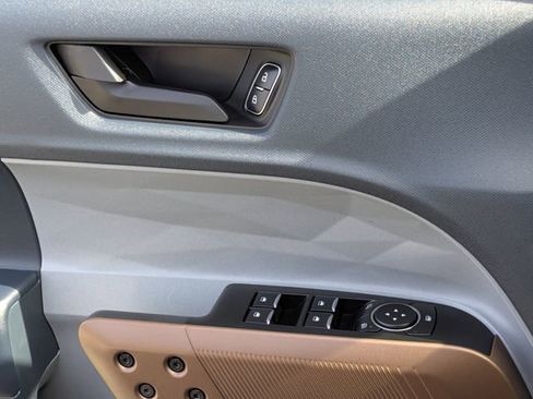 Used 2024 Ford Maverick Lariat image 24