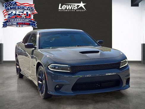 Used 2023 Dodge Charger R/T w/ Plus Group RWD image 6