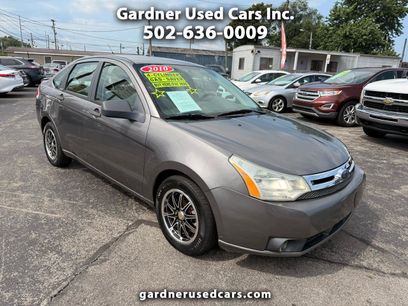 Used 2010 Ford Focus SE