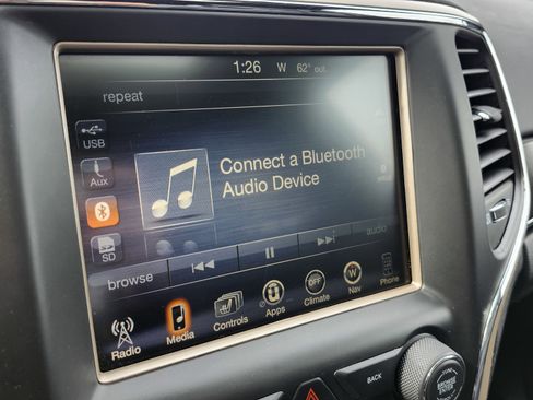 Used 2016 Jeep Grand Cherokee Limited image 8