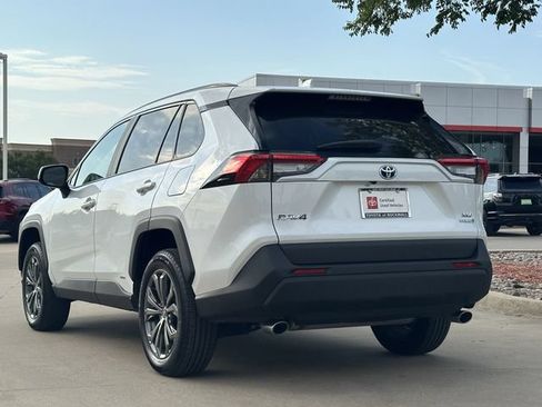 Used 2023 Toyota RAV4 XLE Premium AWD/4WD image 3