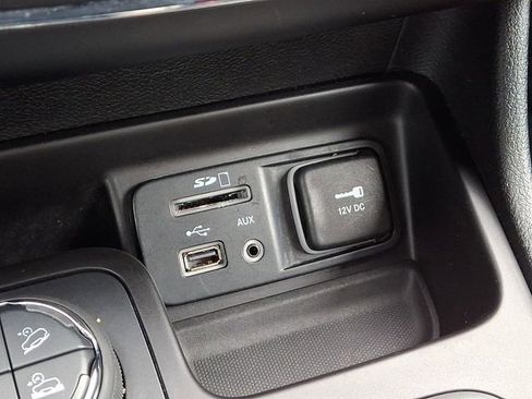 Used 2018 Jeep Cherokee Trailhawk w/ Quick Order Package 27L image 26