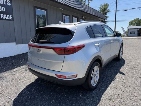 Used 2017 Kia Sportage LX w/ LX Popular Package FWD image 12
