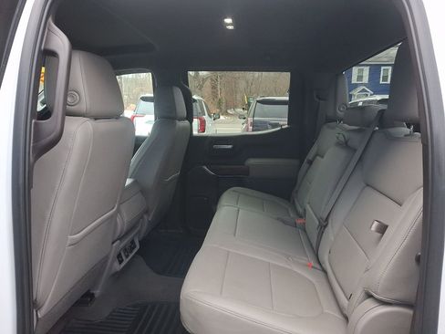 Used 2021 GMC Sierra 1500 SLT w/ X31 Off-Road Package image 10