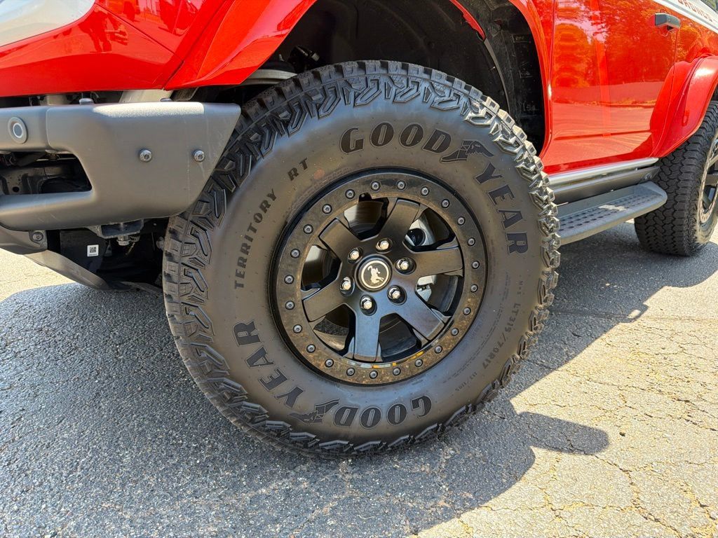 Used 2025 Ford Bronco Stroppe Edition AWD/4WD image 2