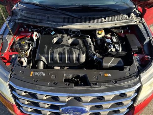 Used 2017 Ford Explorer FWD image 12