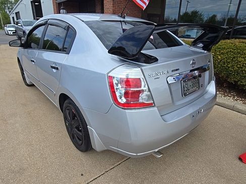 Used 2010 Nissan Sentra 2.0 S FWD image 5