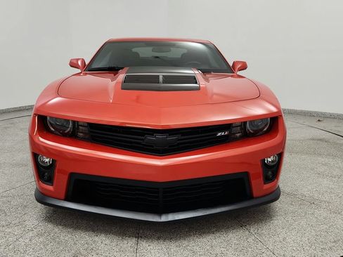 Used 2013 Chevrolet Camaro ZL1 RWD image 9