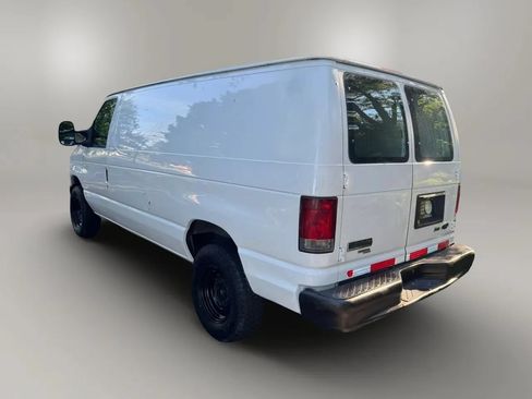 Used 2014 Ford E-350 and Econoline 350 Super Duty RWD image 2