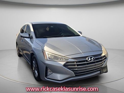 Used 2020 Hyundai Elantra SEL w/ Cargo Package (C1) FWD image 4