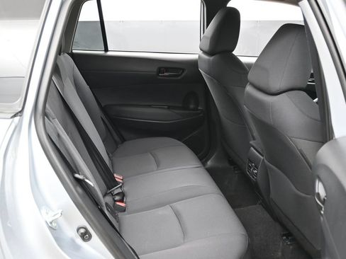 Used 2024 Toyota Corolla Cross LE AWD/4WD image 31