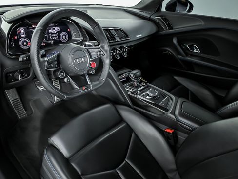 Used 2022 Audi R8 V10 performance RWD image 18