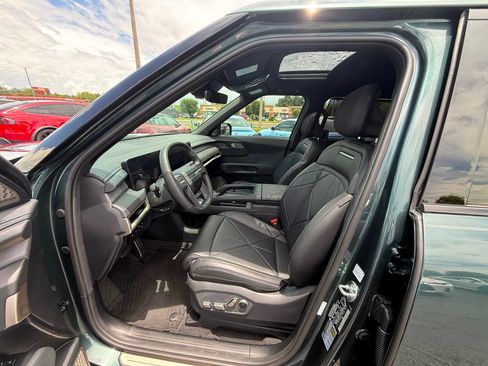 Used 2027 Kia Telluride SX w/ Towing Package FWD image 9