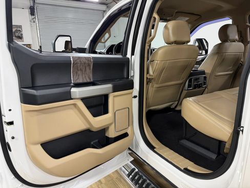 Used 2018 Ford F350 Lariat w/ Lariat Ultimate Package AWD/4WD image 15