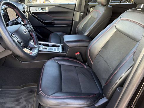 Used 2022 Ford Explorer ST-Line w/ Class IV Trailer Tow Package image 17