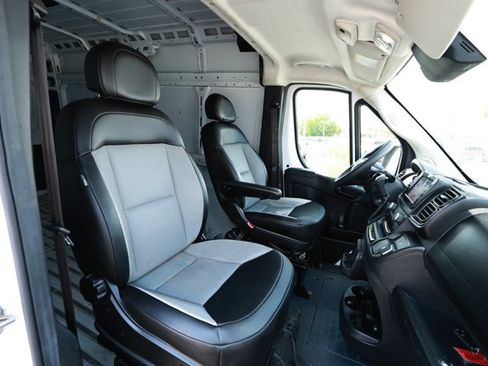 Used 2024 RAM ProMaster 2500 w/ Convenience Group FWD image 26
