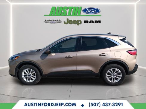 Certified 2021 Ford Escape SE w/ Cold Weather Package image 2