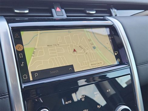 Used 2021 Land Rover Discovery Sport S image 16