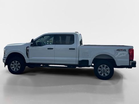 Used 2024 Ford F250 XLT w/ Snow Plow Prep Package image 2