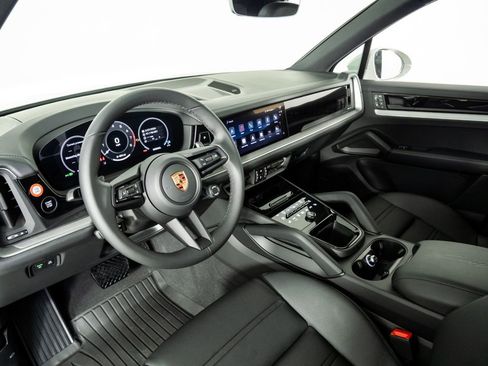 New 2026 Porsche Cayenne AWD/4WD image 4