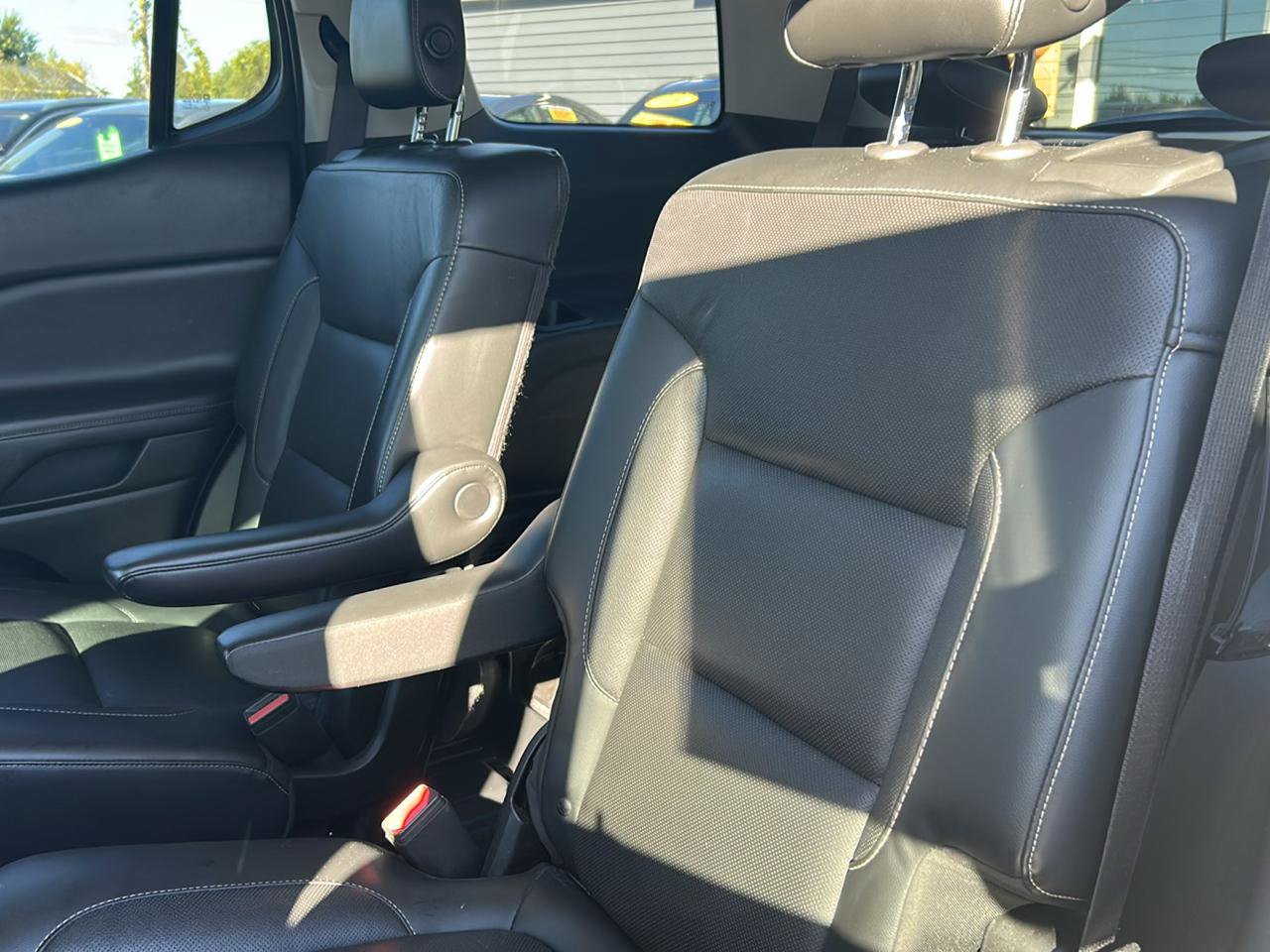 Used 2018 GMC Acadia SLT AWD/4WD image 23