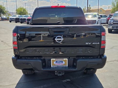 Used 2023 Nissan Frontier SV w/ Tow Package AWD/4WD image 5