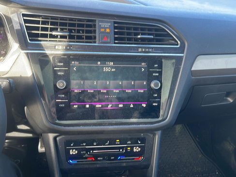 Certified 2023 Volkswagen Tiguan SE R-Line image 8