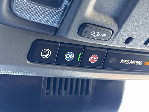 Used 2024 Chevrolet Silverado 2500 LT image 34