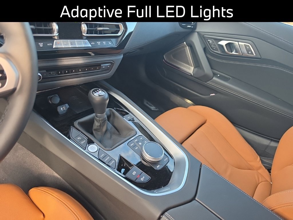 Certified 2025 BMW Z4 M40i w/ Edition RWD image 16
