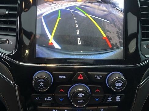 Used 2021 Jeep Grand Cherokee SRT image 23