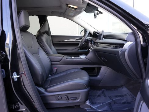 Certified 2026 INFINITI QX60 Luxe w/ Cargo Package image 23