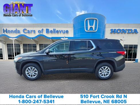 Used 2020 Chevrolet Traverse LS AWD/4WD image 8